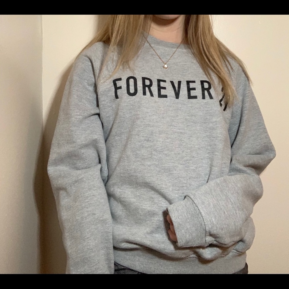 ★ grey forever 21 crew neck